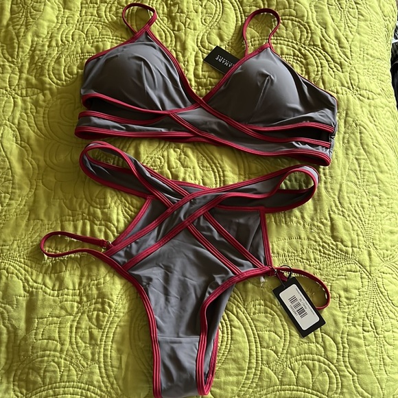 Pole dance wear from Pole Junkie. Bikini style bottoms with side adjusters. - Picture 3 of 7